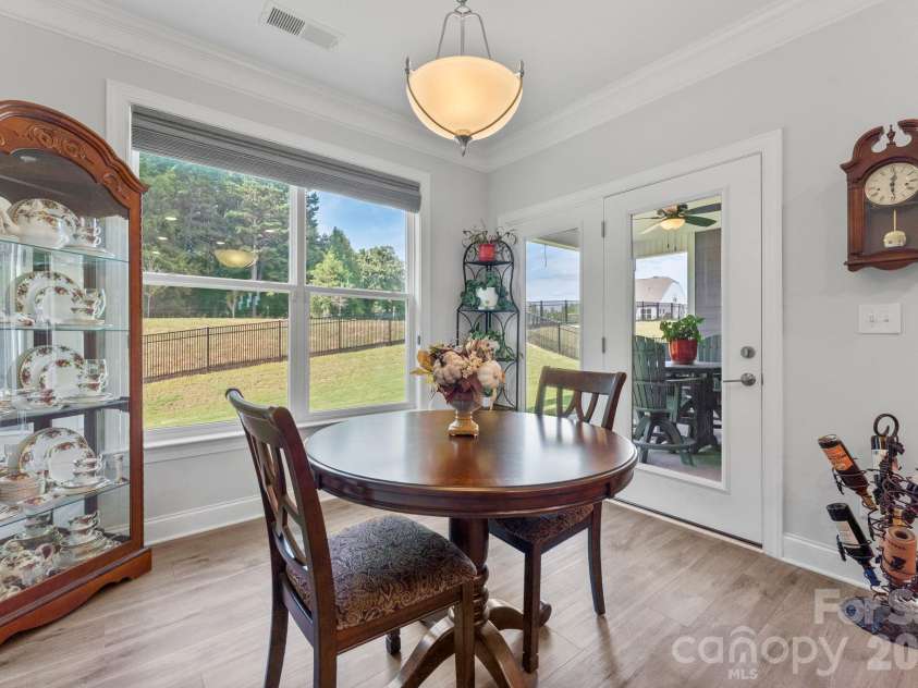 124 Prestwick Way, Mooresville, NC 28115.  MLS# CAR4430605, YatesRealty ID 58231. 