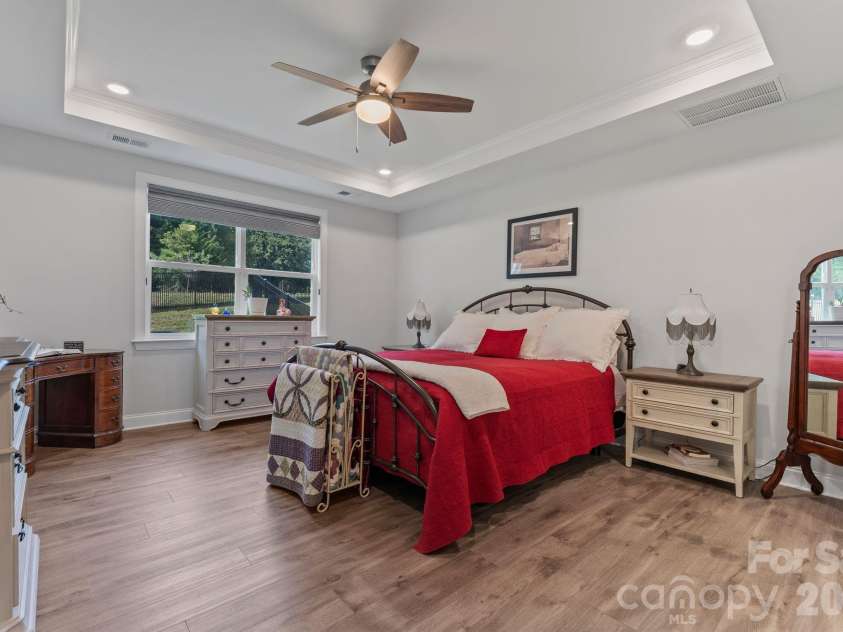 124 Prestwick Way, Mooresville, NC 28115.  MLS# CAR4430605, YatesRealty ID 58231. 