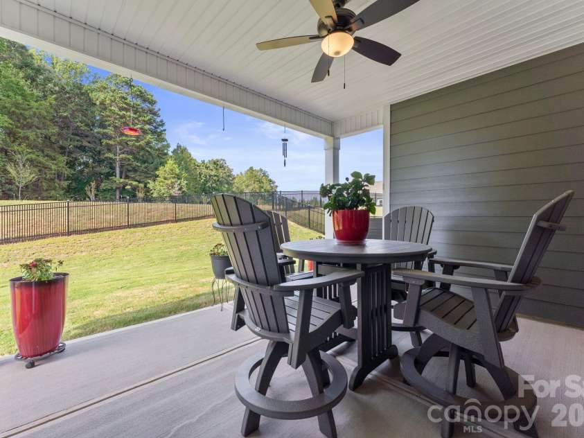 124 Prestwick Way, Mooresville, NC 28115.  MLS# CAR4430605, YatesRealty ID 58231. 