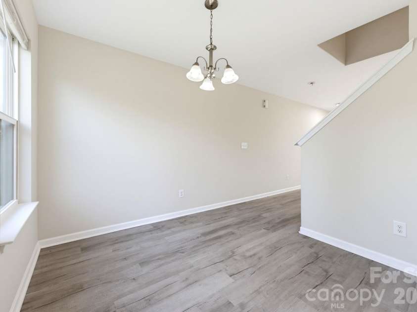 5718 Natick Drive, Charlotte, NC 28214.  MLS# CAR4430694, YatesRealty ID 58232. 
