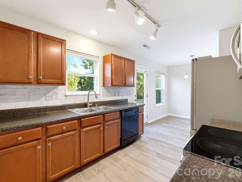 5718 Natick Drive, Charlotte, NC 28214.  MLS# CAR4430694, YatesRealty ID 58232. 