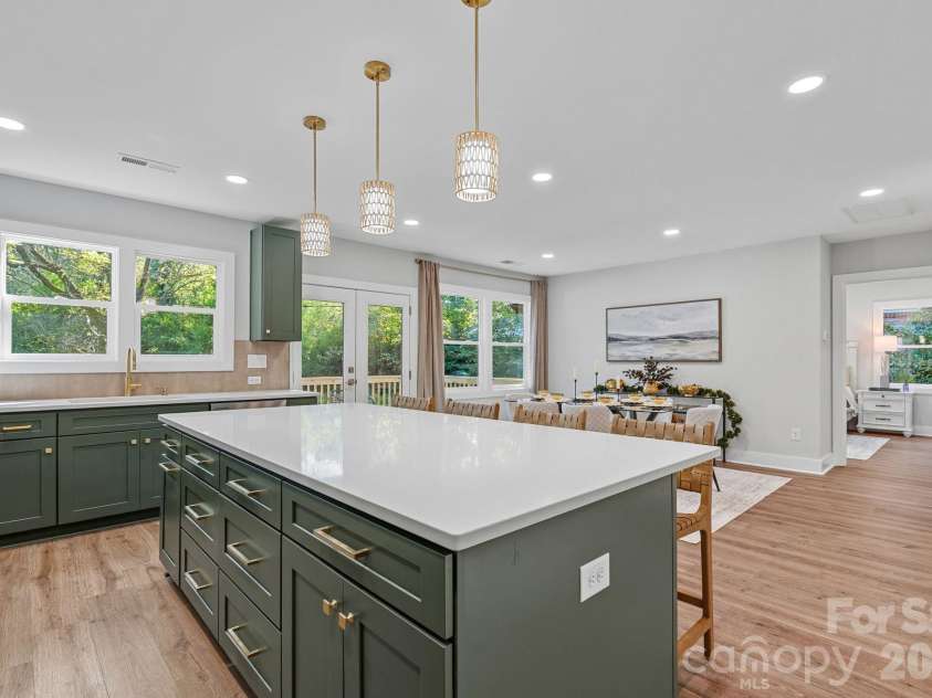 1949 Garibaldi Avenue, Charlotte, NC 28208.  MLS# CAR4412297, YatesRealty ID 58233. 