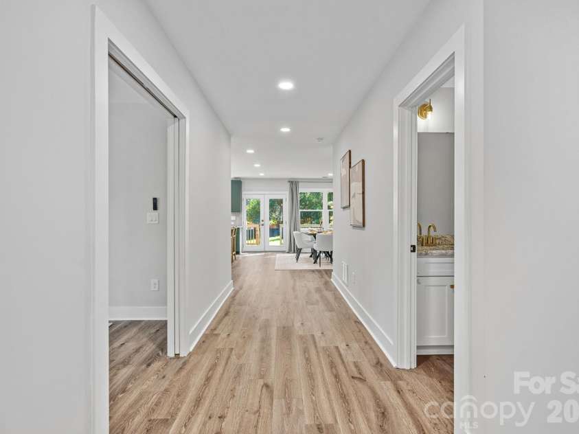 1949 Garibaldi Avenue, Charlotte, NC 28208.  MLS# CAR4412297, YatesRealty ID 58233. 