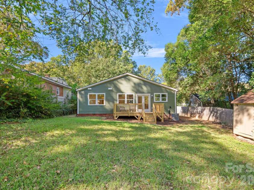 1949 Garibaldi Avenue, Charlotte, NC 28208.  MLS# CAR4412297, YatesRealty ID 58233. 