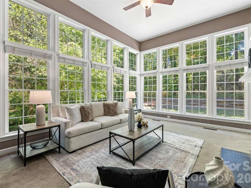 5705 Kinglet Lane, Charlotte, NC 28269.  MLS# CAR4436493, YatesRealty ID 58238. 