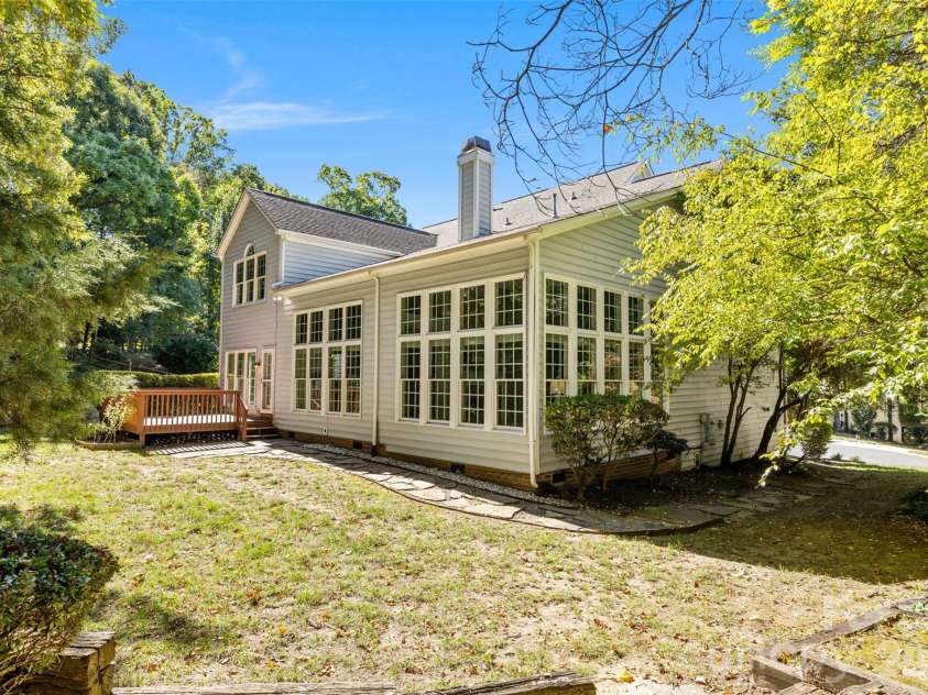 5705 Kinglet Lane, Charlotte, NC 28269.  MLS# CAR4436493, YatesRealty ID 58238. 