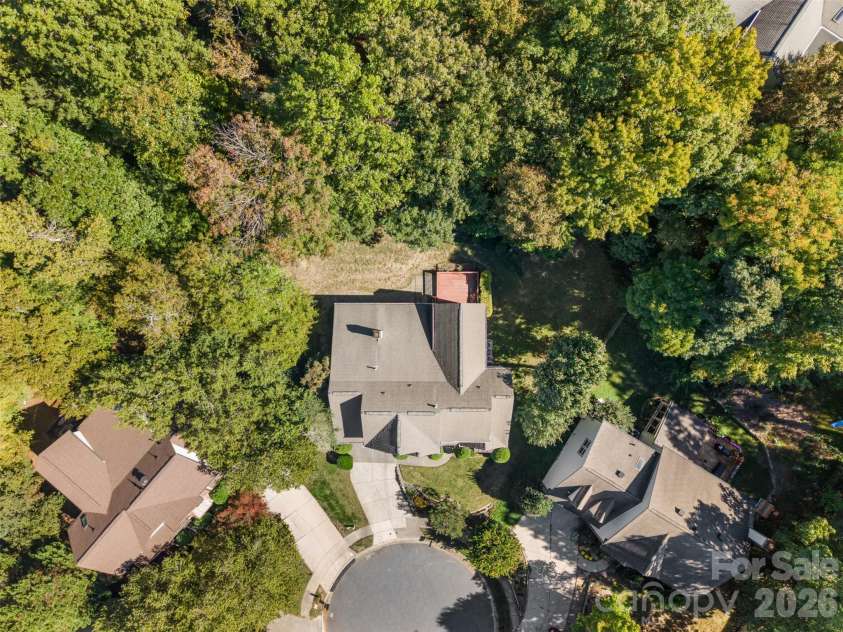5705 Kinglet Lane, Charlotte, NC 28269.  MLS# CAR4436493, YatesRealty ID 58238. 