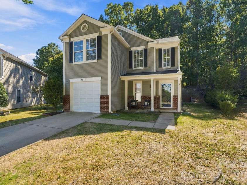 1901 Beckwith Lane, Waxhaw, NC 28173.  MLS# CAR4436790, YatesRealty ID 58239. 