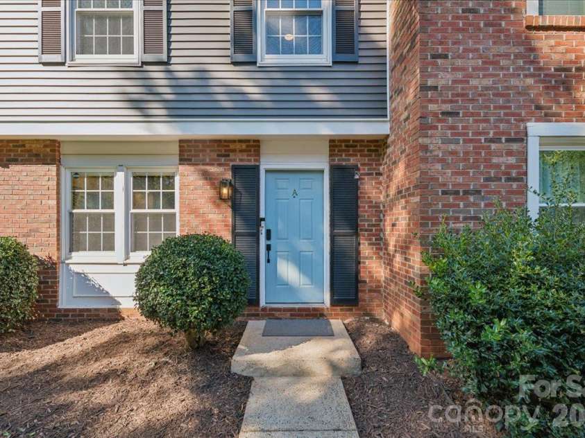 1205 Scaleybark Road, Charlotte, NC 28209.  MLS# CAR4436707, YatesRealty ID 58240. 