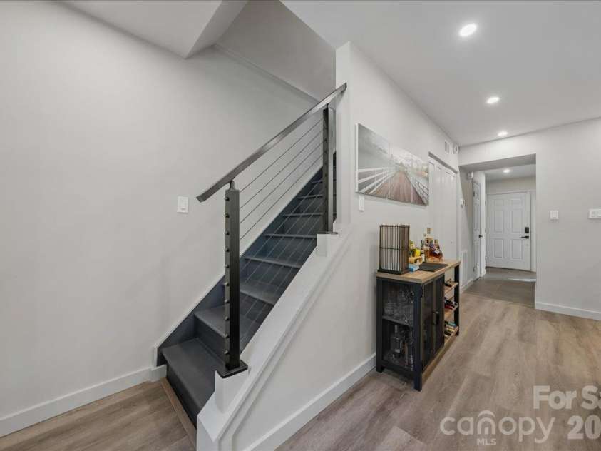 1205 Scaleybark Road, Charlotte, NC 28209.  MLS# CAR4436707, YatesRealty ID 58240. 