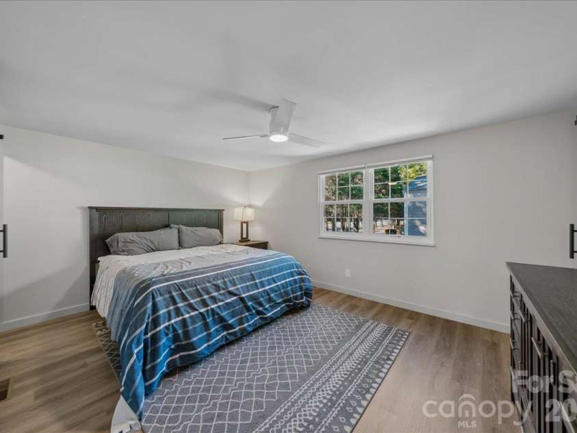1205 Scaleybark Road, Charlotte, NC 28209.  MLS# CAR4436707, YatesRealty ID 58240. 