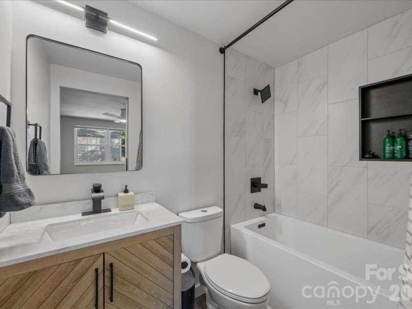 1205 Scaleybark Road, Charlotte, NC 28209.  MLS# CAR4436707, YatesRealty ID 58240. 