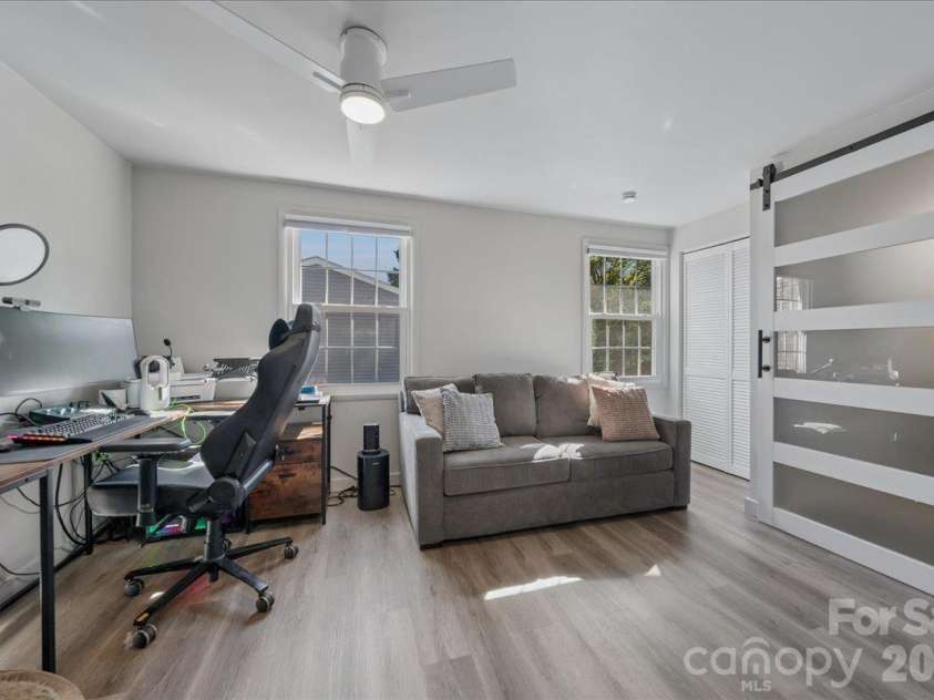 1205 Scaleybark Road, Charlotte, NC 28209.  MLS# CAR4436707, YatesRealty ID 58240. 