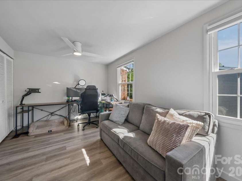 1205 Scaleybark Road, Charlotte, NC 28209.  MLS# CAR4436707, YatesRealty ID 58240. 