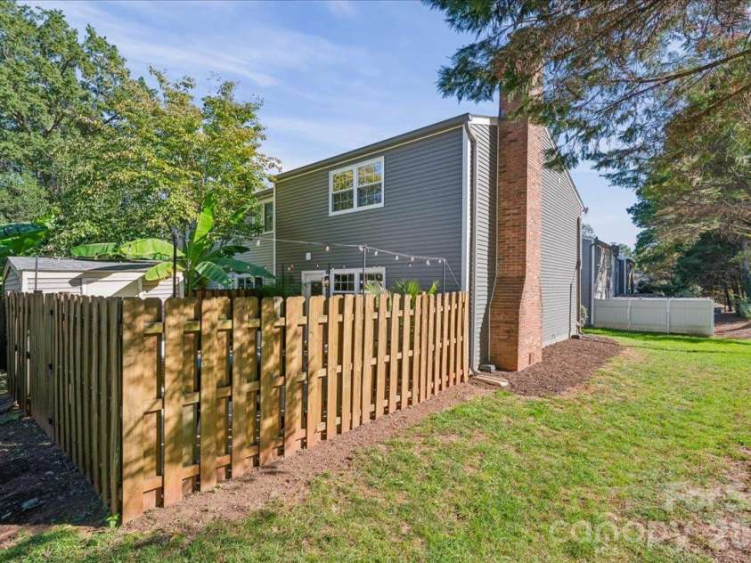 1205 Scaleybark Road, Charlotte, NC 28209.  MLS# CAR4436707, YatesRealty ID 58240. 