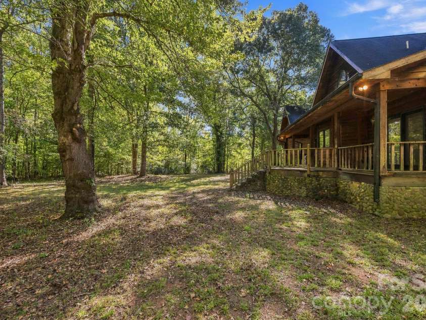 1130 Beamguard Road, Clover, SC 29710.  MLS# CAR4436706, YatesRealty ID 58241. 