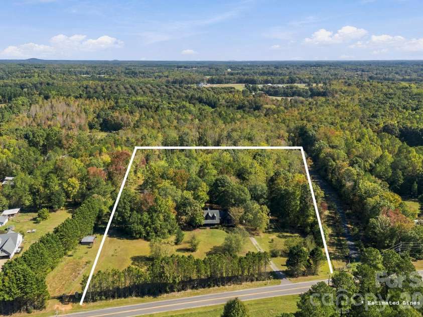 1130 Beamguard Road, Clover, SC 29710.  MLS# CAR4436706, YatesRealty ID 58241. Estimated Lines