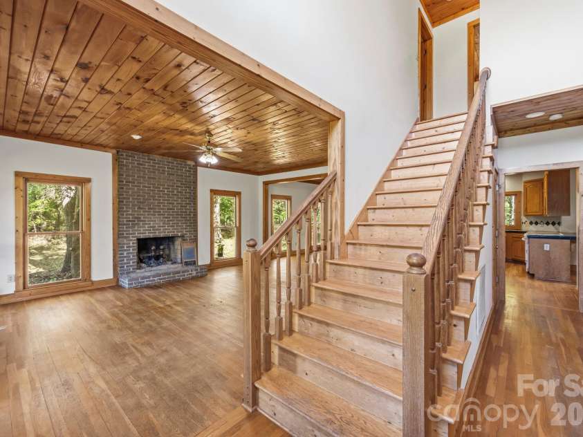 1130 Beamguard Road, Clover, SC 29710.  MLS# CAR4436706, YatesRealty ID 58241. Foyer