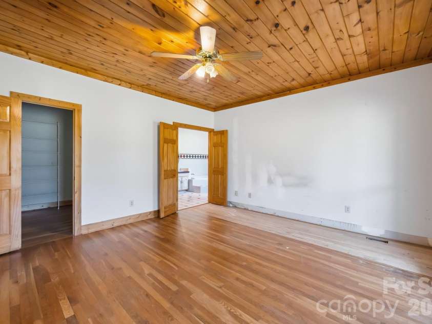 1130 Beamguard Road, Clover, SC 29710.  MLS# CAR4436706, YatesRealty ID 58241. Primary Suite