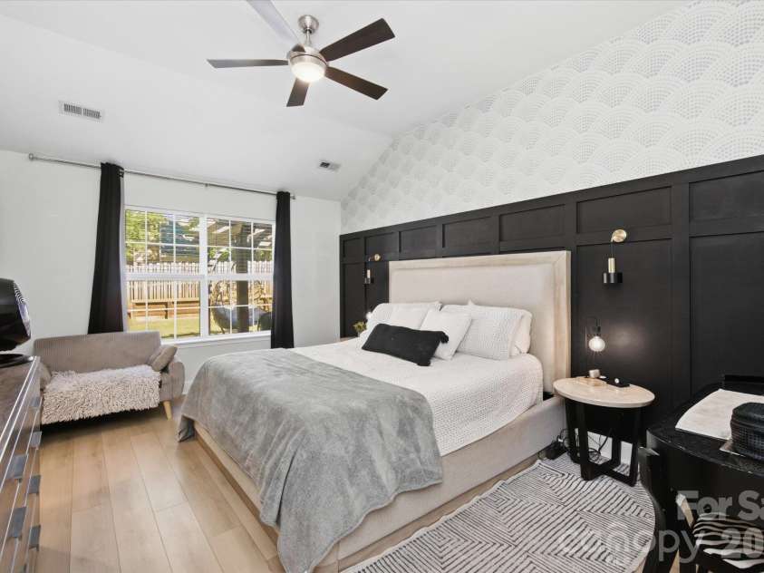 9301 Lindahi Lane, Charlotte, NC 28277.  MLS# CAR4437252, YatesRealty ID 58247. 