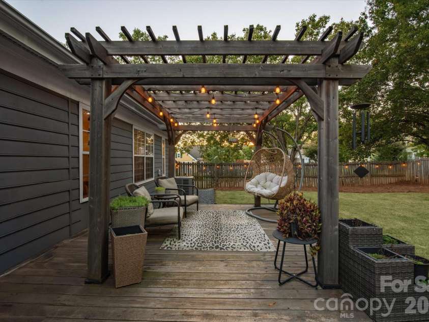 9301 Lindahi Lane, Charlotte, NC 28277.  MLS# CAR4437252, YatesRealty ID 58247. 