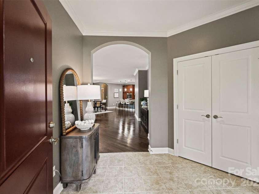 1281 Restoration Drive, Waxhaw, NC 28173.  MLS# CAR4274527, YatesRealty ID 5825. Large Entryway