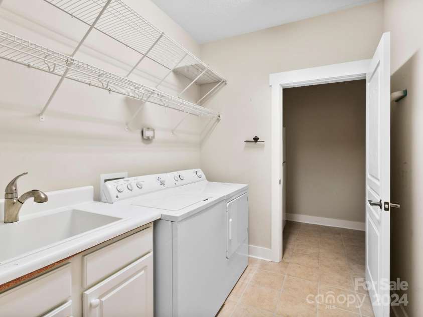 60 Westfield Way, Candler, NC 28715.  MLS# CAR4201765, YatesRealty ID 5825. 