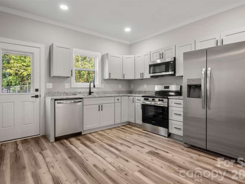 302 Sycamore Avenue, Concord, NC 28025.  MLS# CAR4435237, YatesRealty ID 58251. 