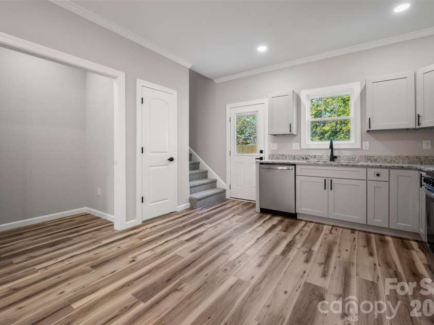 302 Sycamore Avenue, Concord, NC 28025.  MLS# CAR4435237, YatesRealty ID 58251. 