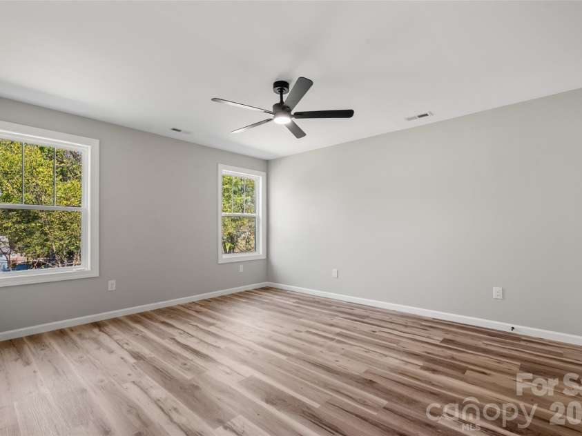 302 Sycamore Avenue, Concord, NC 28025.  MLS# CAR4435237, YatesRealty ID 58251. 