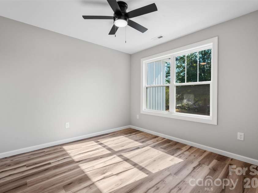 302 Sycamore Avenue, Concord, NC 28025.  MLS# CAR4435237, YatesRealty ID 58251. 
