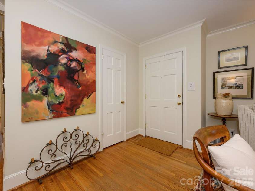 3833 Sulkirk Road, Charlotte, NC 28210.  MLS# CAR4437046, YatesRealty ID 58258. 