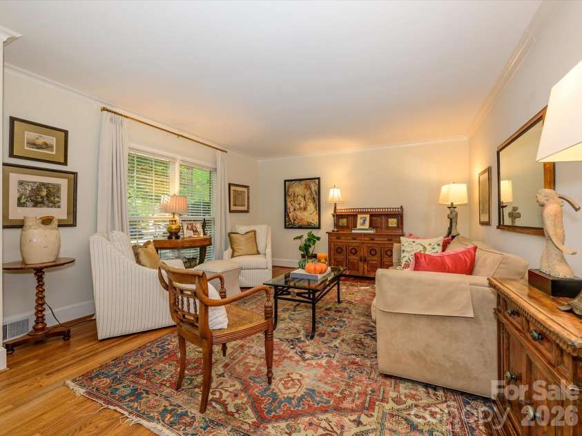 3833 Sulkirk Road, Charlotte, NC 28210.  MLS# CAR4437046, YatesRealty ID 58258. 
