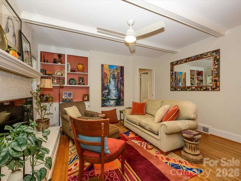 3833 Sulkirk Road, Charlotte, NC 28210.  MLS# CAR4437046, YatesRealty ID 58258. 