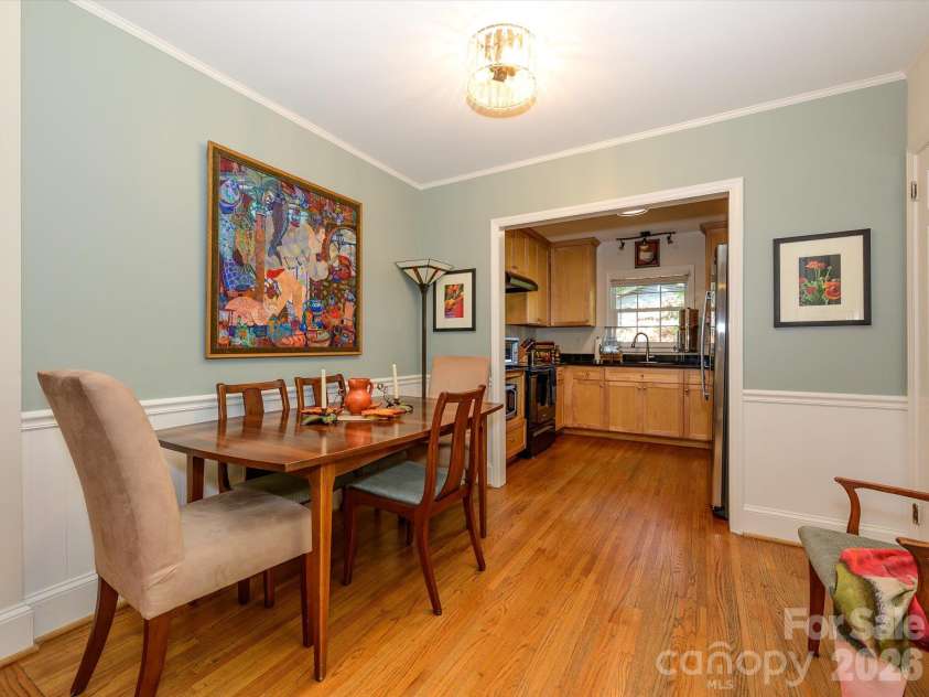 3833 Sulkirk Road, Charlotte, NC 28210.  MLS# CAR4437046, YatesRealty ID 58258. 