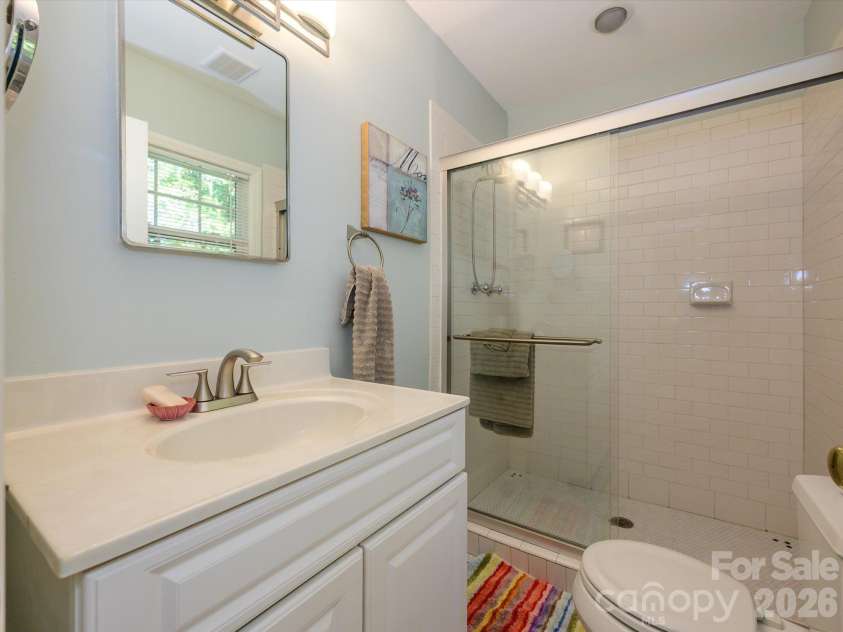 3833 Sulkirk Road, Charlotte, NC 28210.  MLS# CAR4437046, YatesRealty ID 58258. 