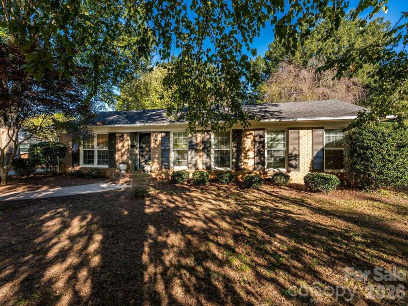 3833 Sulkirk Road, Charlotte, NC 28210.  MLS# CAR4437046, YatesRealty ID 58258. 