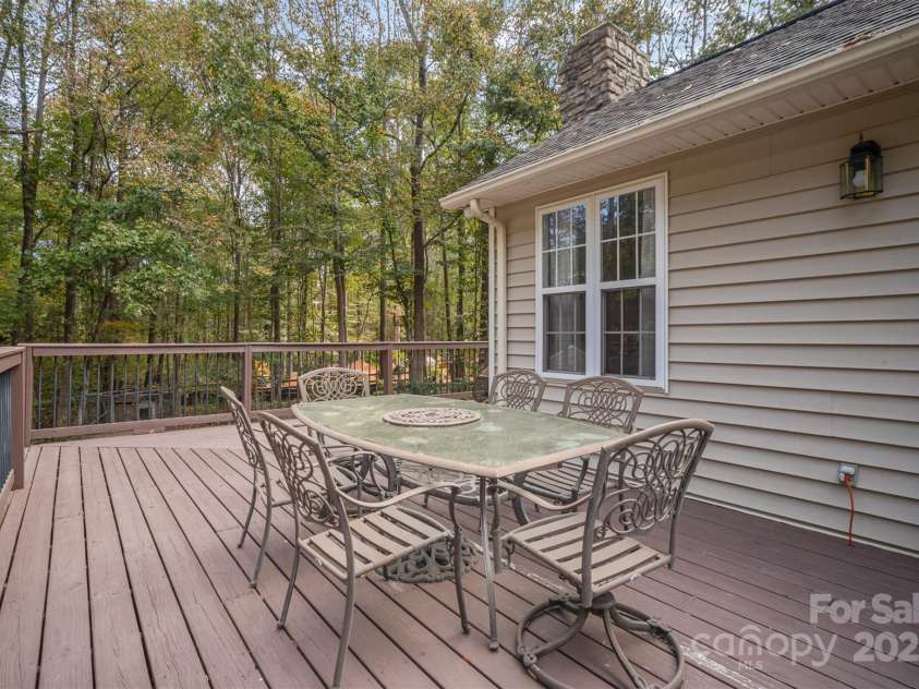 15450 Millview Trace Lane, Mint Hill, NC 28227.  MLS# CAR4195517, YatesRealty ID 5826. Back Deck