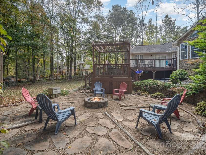 15450 Millview Trace Lane, Mint Hill, NC 28227.  MLS# CAR4195517, YatesRealty ID 5826. Fireplace