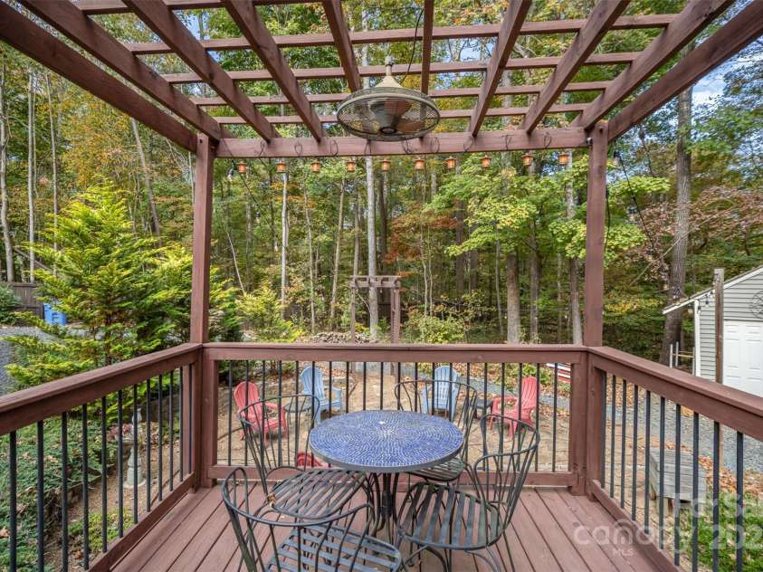 15450 Millview Trace Lane, Mint Hill, NC 28227.  MLS# CAR4195517, YatesRealty ID 5826. Pergola