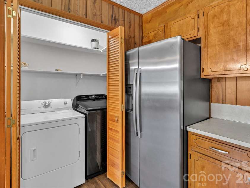 607 Waylen Street, Shelby, NC 28150.  MLS# CAR4305299, YatesRealty ID 5826. 