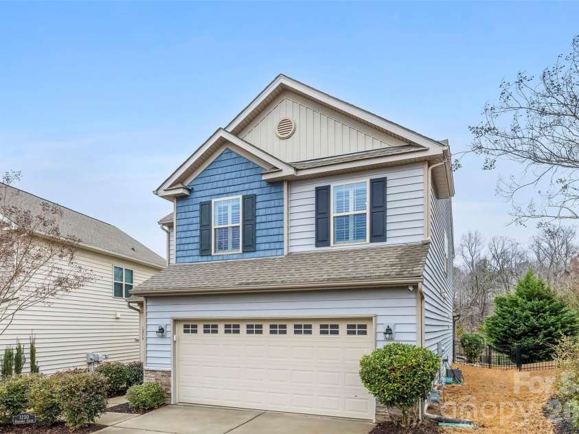 1230 Hideaway Gulch Drive, Fort Mill, SC 29715.  MLS# CAR4349933, YatesRealty ID 5827. 