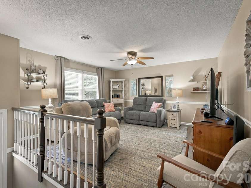 2010 Eastbrook Circle, Morganton, NC 28655.  MLS# CAR4433633, YatesRealty ID 58271. 