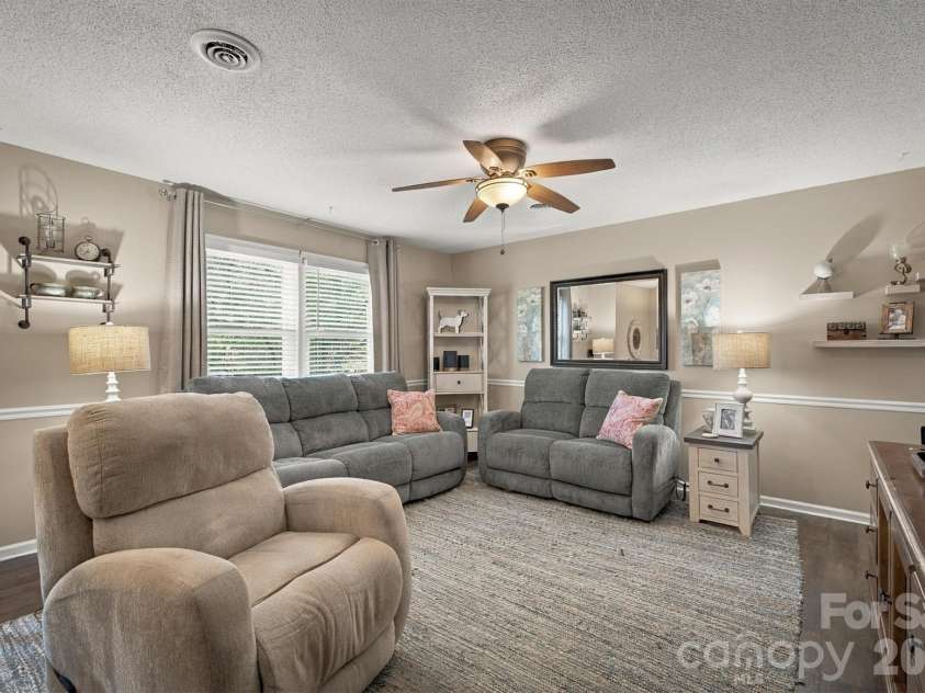 2010 Eastbrook Circle, Morganton, NC 28655.  MLS# CAR4433633, YatesRealty ID 58271. 
