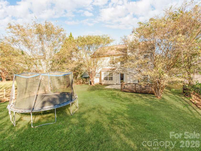 7707 Nicolette Court, Charlotte, NC 28215.  MLS# CAR4430418, YatesRealty ID 58273. 