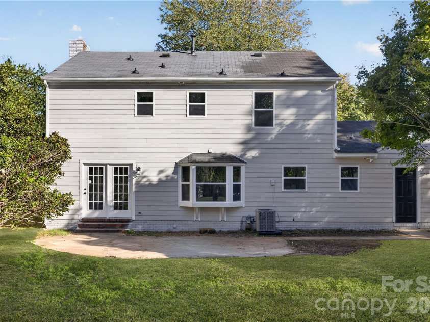 12108 Parks Farm Lane, Charlotte, NC 28277.  MLS# CAR4436118, YatesRealty ID 58274. 
