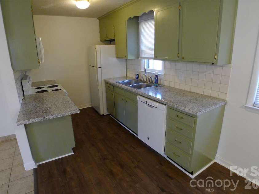 133 Windward Circle, Mocksville, NC 27028.  MLS# CAR4436625, YatesRealty ID 58278. 