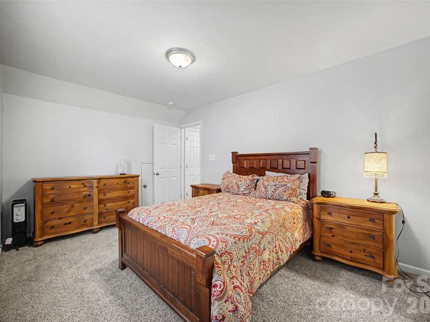 4913 Salera Lane, Fort Mill, SC 29707.  MLS# CAR4340458, YatesRealty ID 5828. 