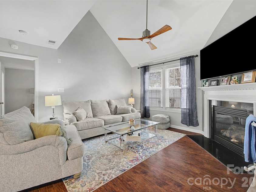 4913 Salera Lane, Fort Mill, SC 29707.  MLS# CAR4340458, YatesRealty ID 5828. ARCHITECTURAL DETAIL!