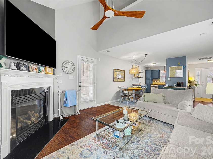 4913 Salera Lane, Fort Mill, SC 29707.  MLS# CAR4340458, YatesRealty ID 5828. GAS FIREPLACE!